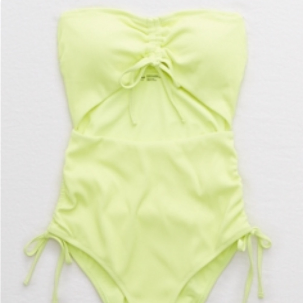 Brand New! Aerie ribbed cut out one piece